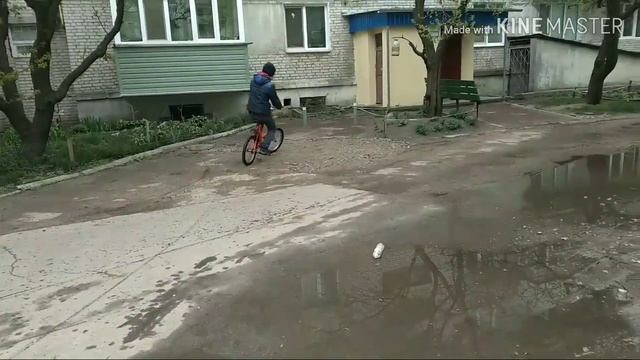 Кольцевые гонки!На велосипеде аист!? смотреть онлайн