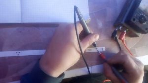 Простой прибор для проверки светодиодов  LED подсветки и стабилитронов.