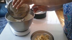 ШАРЛОТКА С БАНАНАМИ ВКУСНО И ПРОСТО