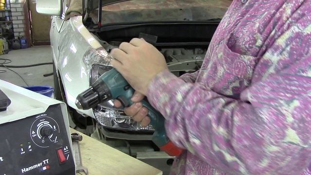Держатель саморезов для шуруповерта.