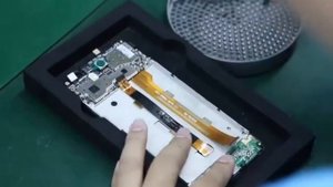 Современные смартфоны. Как собирают современные смартфоны. Ручная сборка сотовых телефонов.