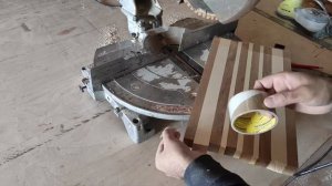 Разделочная доска из дуба. Изделия из дерева своими руками