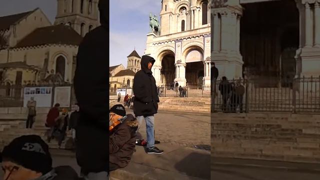 Violinista al sacre coure di parigi