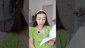 9. "Матушка Яшода связывает Кришну"