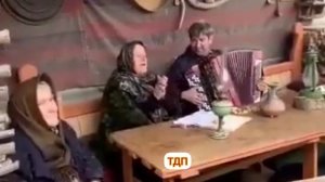 Поет без остановки. Веселая и задорная даргинская песня под гармошку. Поднимает настроение по любом