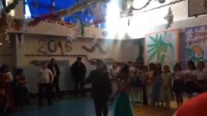 Школа Им. К.Сатпаева 5 Б Кайрат Нуртас и Нюша