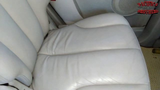 Чистка салона меламиновой губкой