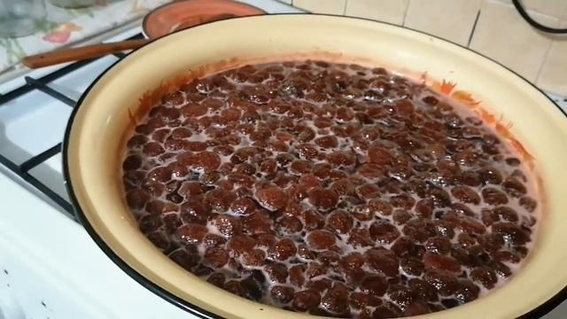 Варим домашнее клубничное варенье. смотреть онлайн