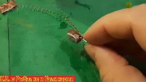 САМАЯ УЛОВИСТАЯ МОРМЫШКА СВОИМИ РУКАМИ С МУДРОСТЬЮ РЫБАКОВ ИЗ ПРОШЛОГО, РЫБА СРАЗУ БРОСАЕТСЯ НА НЕЕ.