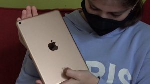 Заработок на ютуб. Распаковка iPad Mini5.