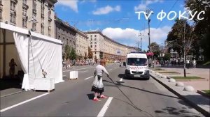 Кнут как оружие. Опасная работа с кнутом. Обучение работы с кнутом. Крещатик. Киев. 10.08.19.