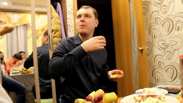 подмышка соседа всегда лучше пахнет чем своя смотреть онлайн