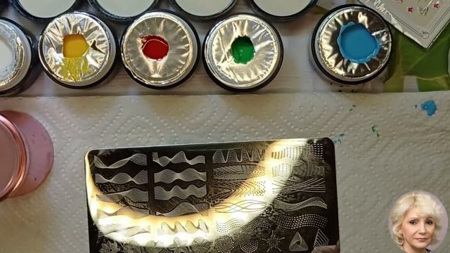 Распаковка и тестирование маникюрных товаров. Гель краски для стемпинга / 04. 12. 2020 смотреть онлайн