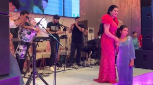 Фарахноз Бо Ракси Худ Хамара Хайрон Кард 2023