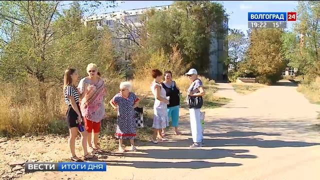 Военный городок в Кировском районе утопает в некошеной траве смотреть онлайн