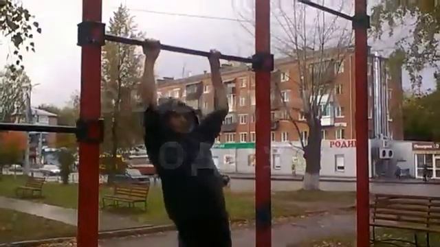 Элементы на турнике|Выход на одну смотреть онлайн