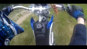 ТУПА ТРЮКИ НА ПИТБАЙКЕ В ЛЕСУ И ТАБУРЕТКА