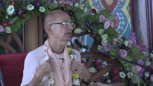 БЫТЬ ЧЕЛОВЕКОМ 1 - Е.С.Бхакти Вигьяна Госвами смотреть онлайн