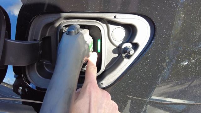 Polestar 2 Tutorial and Overview смотреть онлайн