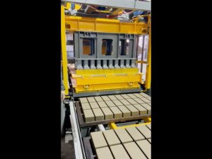 Автоматическая линия на базе вибропресса STEIF VFL-0.6/2, установленная в г.Москве