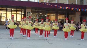 Танец цыплят!