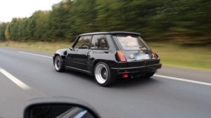 Renault 5 Turbo 2  avec un beau bruit! (tube de fuite?)