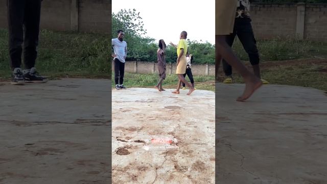 Breaking sessions in slums #bboying #breakdance #breakdancevideo #bboy #breaking #bboybattle смотреть онлайн