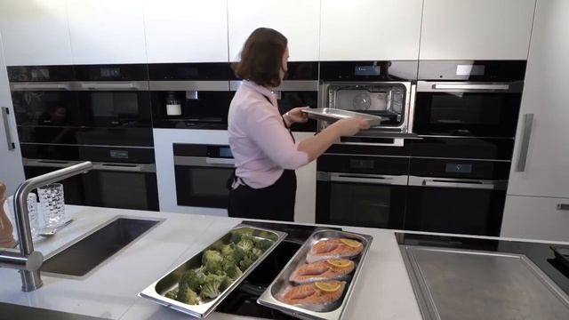 Готовка с техникой Miele приготовление блюд в комби пароварке смотреть онлайн