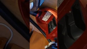 обзор Пылесос Philips NL9206AD-4 цвет красный