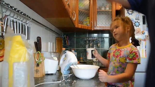 Рогалики с вареной сгущенкой смотреть онлайн