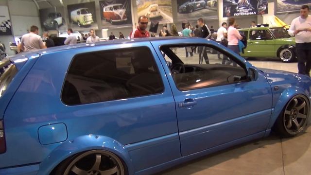 Volkswagen Golf Mk3 Air Suspension Tailored (1995) Exterior and Interior смотреть онлайн