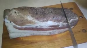 Как быстро посолить вкусное сало с запахом копчености