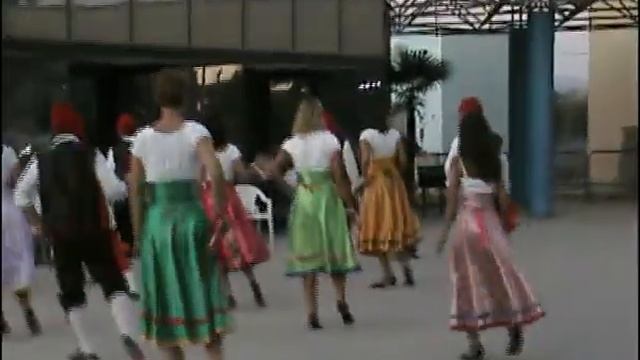 tarantella per ballo di gruppo della scuoladi ballo Roby e Francy Dance смотреть онлайн