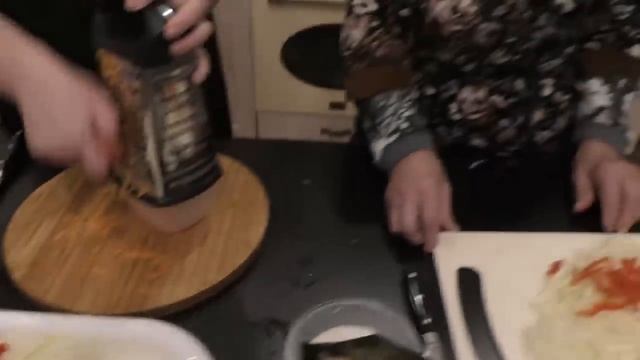 Квашеная капуста. Любимая бабушка Настя.Всем приятного просмотра !Вспомним ,как это было ? смотреть онлайн