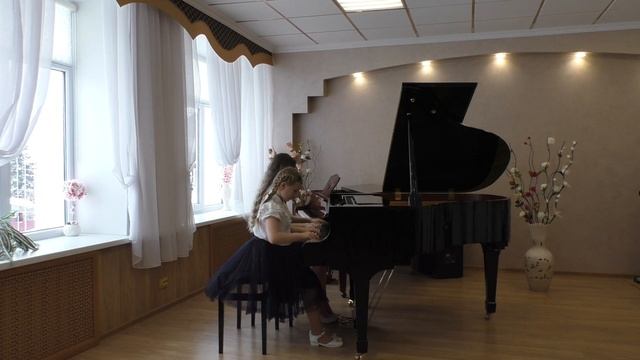 Ева Бочарова (7 лет), Александра Усацких А.Колтунова "Танец чертенят" смотреть онлайн