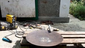 Делаем сковороду "Саж" из диска бороны и жарка мяса с картохой!))