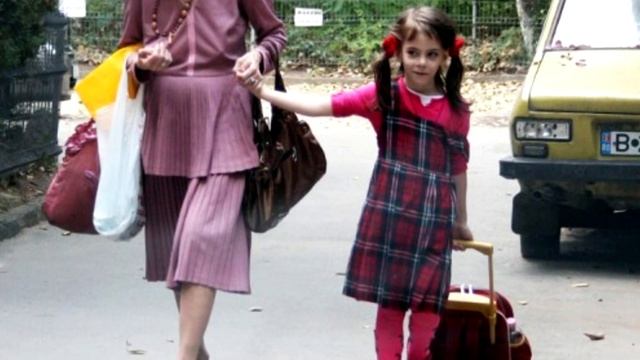 Женщина родила в 66 лет. Посмотрите, как сложилась их жизнь спустя 14 лет! смотреть онлайн