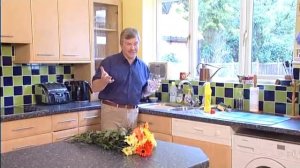 КАК СОХРАНИТЬ ЦВЕТЫ В ВАЗЕ ДОЛЬШЕ.СОВЕТЫ