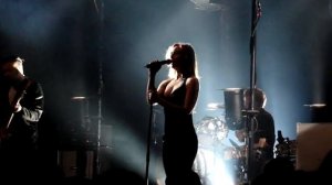 Hooverphonic - Circles (Le 13/12/2007 à l'Ancienne Belgique)