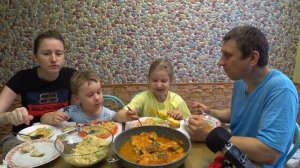 МУКБАНГ ПШЕНИЧНАЯ КАША С РЫБОЙ | MUKBANG WHEAT PORRIDGE WITH FISH. #porridge #StepFamily #mukbang