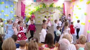 Танец Вы без нас тут не грустите. МР Алсу Инглик