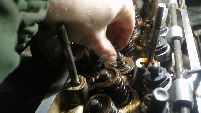 Замена маслосьемных колпачков шевроле нива. Слетели маслосьемные колпачки. высокий расход масла. смотреть онлайн