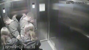 Дебошир разгромил лифт в доме на Парина, 38