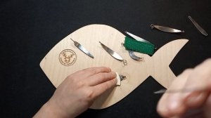 ПРОСТЕЙШИЙ СПОСОБ СДЕЛАТЬ ЧЕШУЙКИ НА БЛЕСНЕ ? КРАСИВАЯ ЗИМНЯЯ БЛЕСНА СВОИМИ РУКАМИ