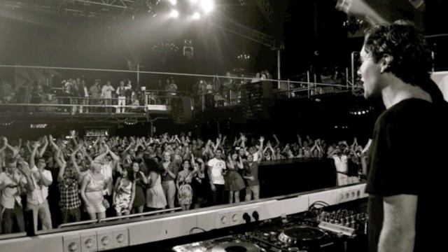 Otto Knows - Million Voices (Original Mix) смотреть онлайн