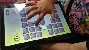 Анжела / играем в Анжелу / игры на планшете / кот Том / пес Хэнк