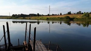 Воронка в реке, что там ?