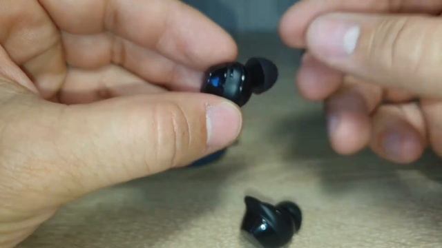 наушники Samsung buds + маленькая решимая проблемка смотреть онлайн
