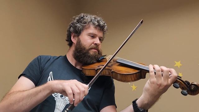 Jeff Taylor Ain't Misbehavin' on a 100 year old Maggini violin rescued by Schnefsky смотреть онлайн