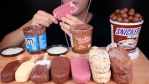 ASMR MALTESERS MAGNUM CHOCOLATE ICE CREAM DESSERT MUKBANG 몰티져스 초콜릿 아이스크림 먹방 チョコレート 咀嚼音 EATING SOUND